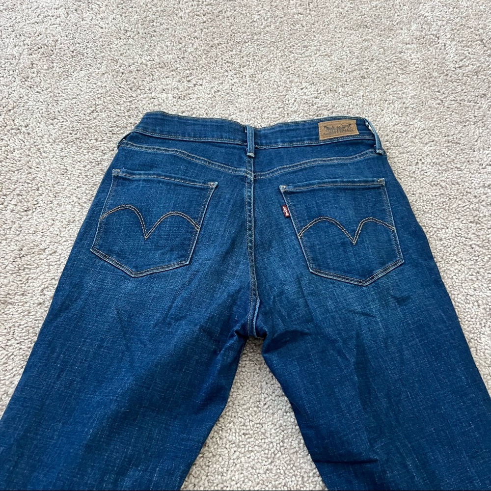 Levi’s Mid Rise Skinny Jean - Picture 3 of 4